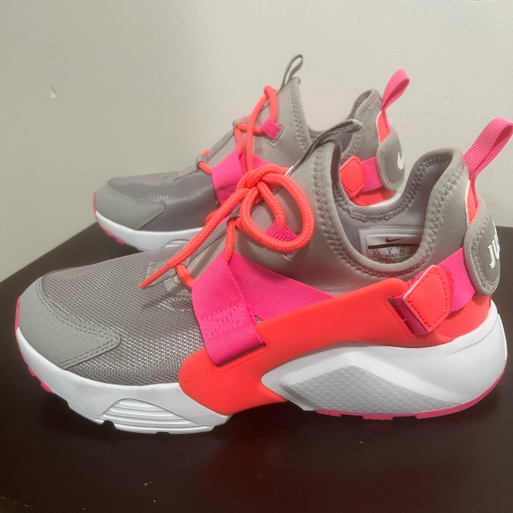 Huarache Low City Women’s Sneaker